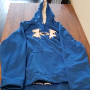 XL under armour hoodie
